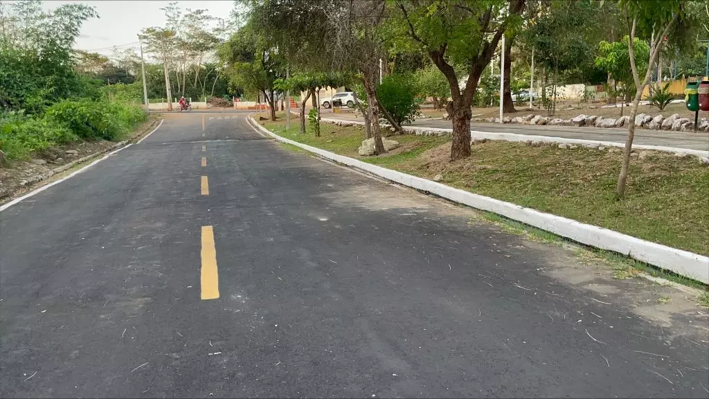 Prefeito de Teresina entrega obra de pavimentação asfáltica no São Sebastião